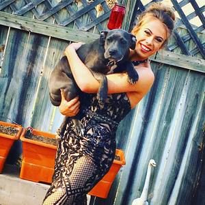 Meet your Posher, Michaela